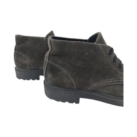 FRYE Boots Mens Size 9 Gray Suede Chukka Ankle Lug Sole Casual Lined
